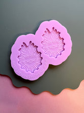 Load image into Gallery viewer, Large sacred heart with thorns mould - valentines mould