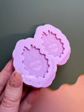 Load image into Gallery viewer, Large sacred heart with thorns mould - valentines mould