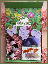 Load image into Gallery viewer, Frida floral RESIN Bundle
