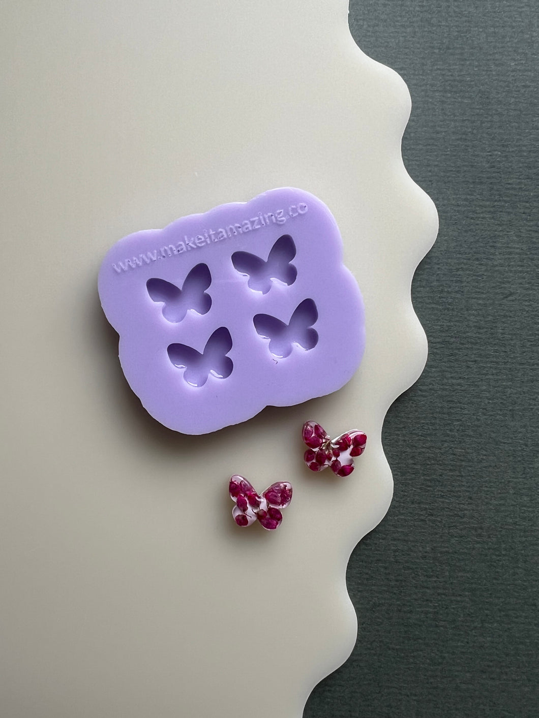 Mini butterfly domed stud mould