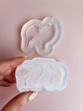 Load image into Gallery viewer, Pomeranian silhouette dog silicone mould
