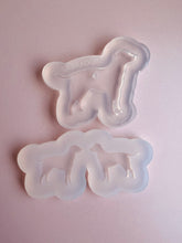 Load image into Gallery viewer, Labrador silhouette dog silicone mould
