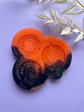 Load image into Gallery viewer, Spooky phone gr!p holder mould