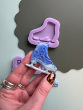 Load image into Gallery viewer, Pre domed Ice skate silicone mould