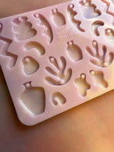 Load image into Gallery viewer, Zig Zags Domed Matisse Palette Silicone Mould