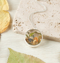 Load image into Gallery viewer, Creative resin by Mia Winston-Hart