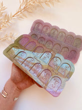 Load image into Gallery viewer, Birth flower arch silicone mould