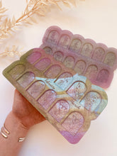 Load image into Gallery viewer, Birth flower arch silicone mould