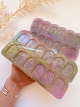 Load image into Gallery viewer, Birth flower arch silicone mould