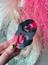 Load image into Gallery viewer, Broken heart pre domed mould - valentines mould