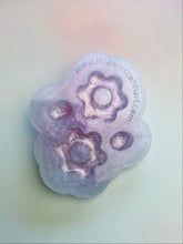 Load image into Gallery viewer, Flower drop silicone mould - pre domed effect