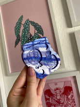 Load image into Gallery viewer, Pomegranate earring silicone mould