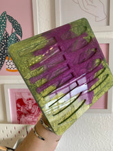 Load image into Gallery viewer, XL multi hair clip pallet silicone mould - supplies