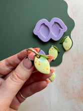 Load image into Gallery viewer, Domed Lemon moulds

