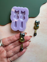 Load image into Gallery viewer, Cat drop tail mould - Party night exclusive!
