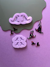 Load image into Gallery viewer, Pre domed witches hat moulds
