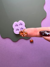 Load image into Gallery viewer, Pre domed mini pumpkin stud mould
