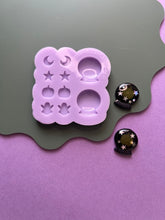 Load image into Gallery viewer, Pre domed crystal ball mould
