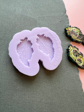 Load image into Gallery viewer, Begonia leaf moulds (both and separate)
