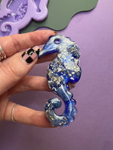 Load image into Gallery viewer, Seahorse geode texture mould
