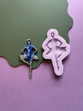 Load image into Gallery viewer, Ballerina decoration/keyring mould
