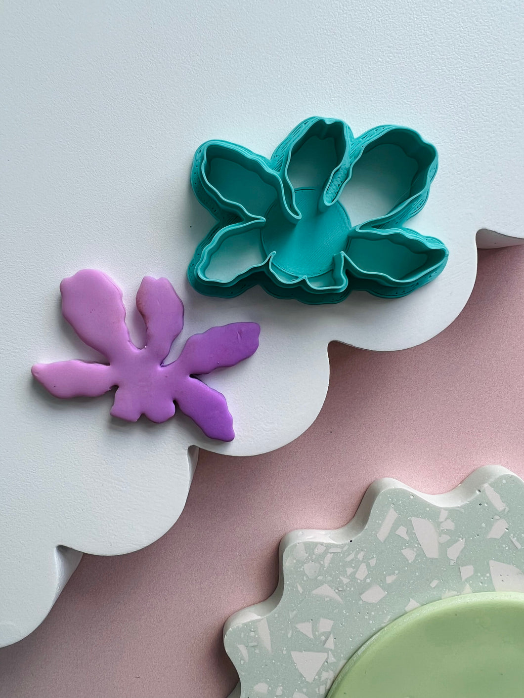 Organic orchid cutter for polymer clay