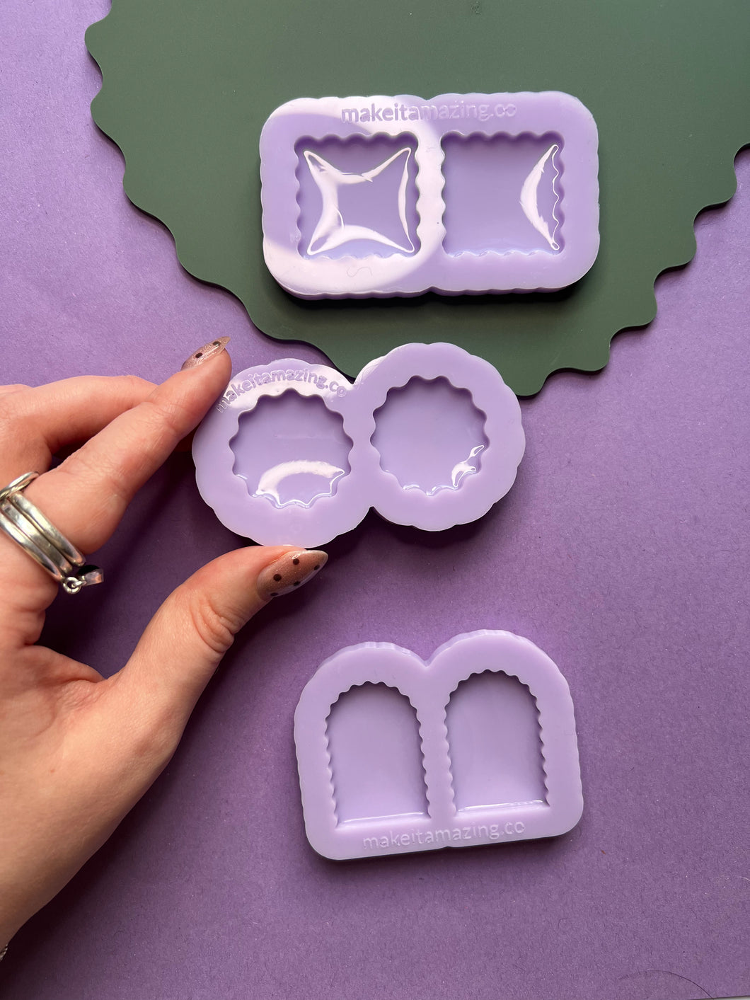 Wavy statement stud moulds