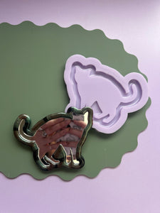 Ultra gloss domed cat mirror mould