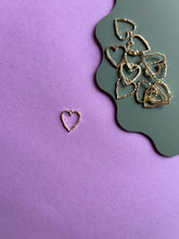 Load image into Gallery viewer, Textured heart shaped open bezel
