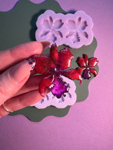 Load image into Gallery viewer, Orchid domed moulds
