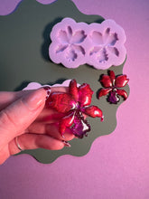 Load image into Gallery viewer, Orchid domed moulds
