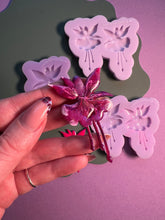 Load image into Gallery viewer, Fuchsia flower domed moulds
