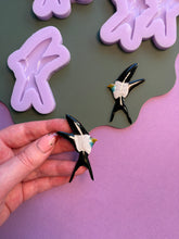 Load image into Gallery viewer, Swallow bird domed moulds
