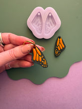 Load image into Gallery viewer, Monarch domed and engraved wing mould
