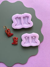 Load image into Gallery viewer, Wellington boots domed moulds
