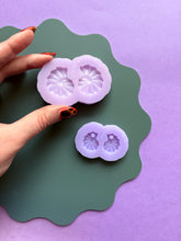 Load image into Gallery viewer, Pre domed &amp; detailed nautilus moulds
