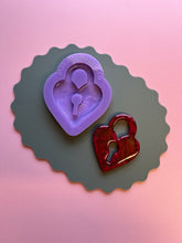 Load image into Gallery viewer, Large heart lock mould
