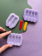 Load image into Gallery viewer, Domed &amp; detailed sauce bottle moulds
