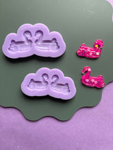 Load image into Gallery viewer, Domed &amp; detailed inflatable flamingo moulds
