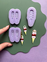 Load image into Gallery viewer, Domed &amp; detailed stacked ice cream scoop moulds
