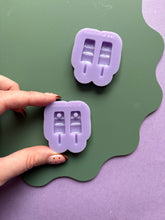 Load image into Gallery viewer, Domed &amp; detailed dotty lolly moulds
