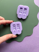 Load image into Gallery viewer, Domed &amp; detailed dotty lolly moulds
