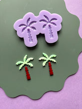 Load image into Gallery viewer, Pre domed palm tree mould
