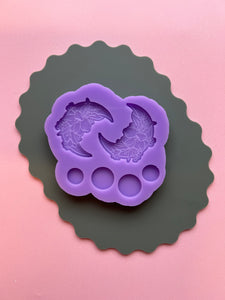 Engraved floral moon mould