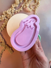 Load image into Gallery viewer, Aubergine pocket mirror mould
