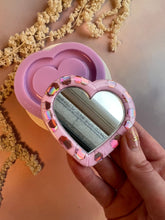 Load image into Gallery viewer, Heart pocket mirror mould

