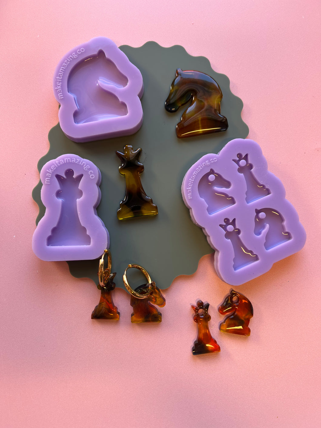 Chess piece pre domed moulds