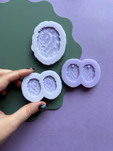 Load image into Gallery viewer, Domed &amp; Engraved Lion moulds - Animal moulds for resin jewellery
