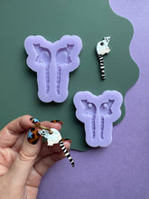Load image into Gallery viewer, Domed &amp; Engraved Lemur moulds - Animal moulds for resin jewellery
