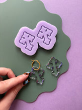 Load image into Gallery viewer, Cross outline frame mould - Halloween moulds for resin jewellery
